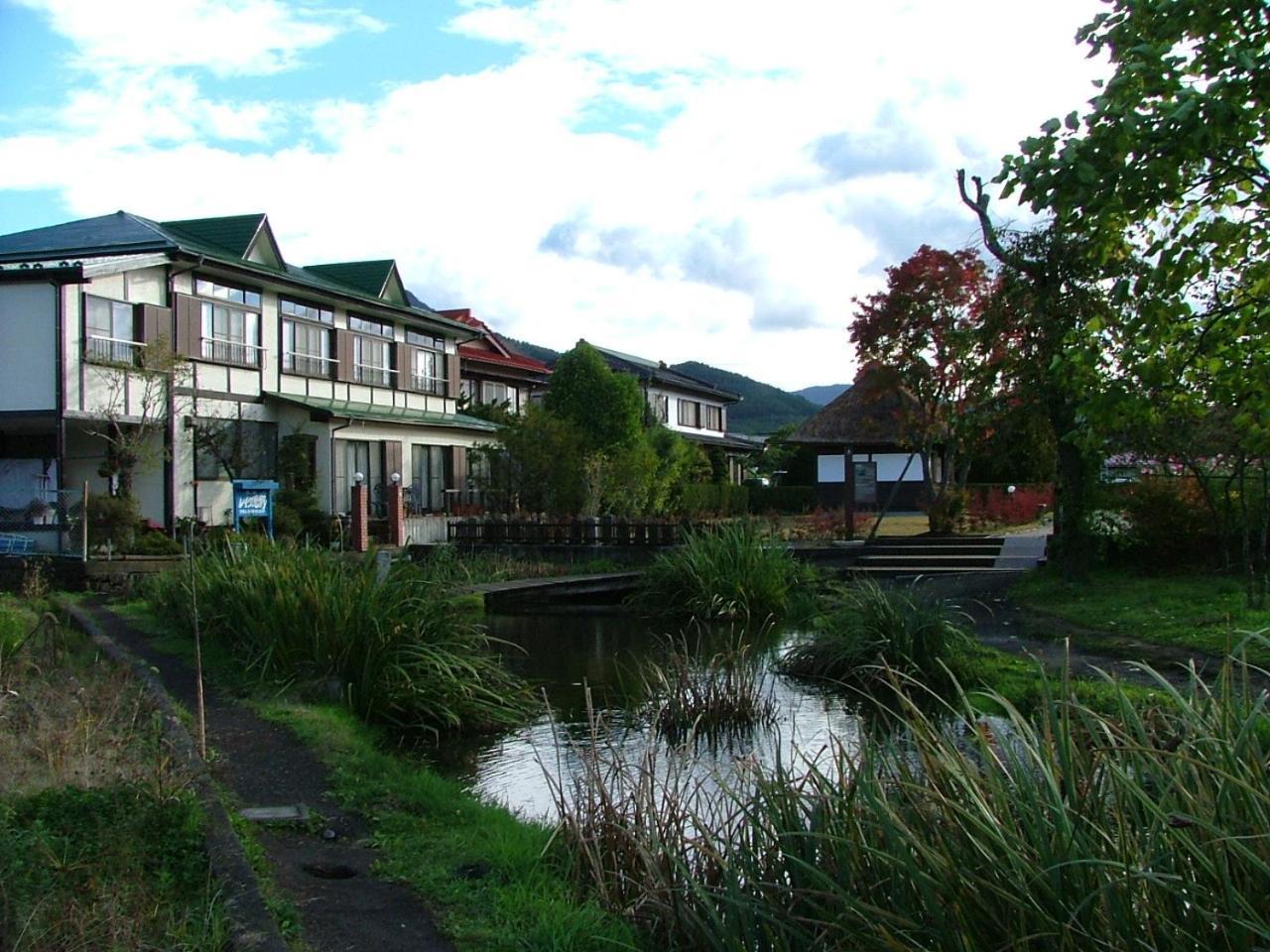 Lake Oshino Exterior photo